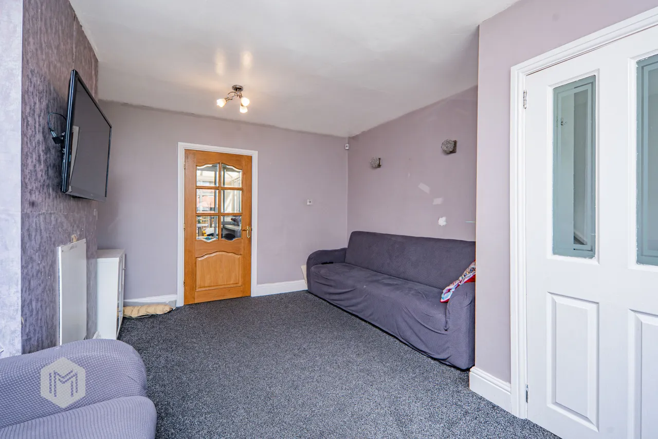 Saxon Close, Bury, BL8 2RY, photo 7