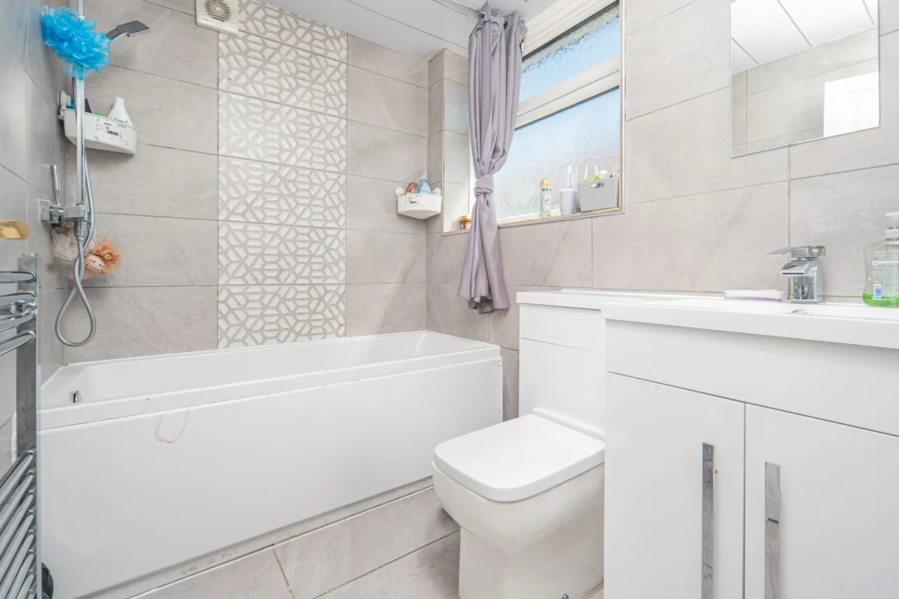 Saxon Close, Bury, BL8 2RY, photo 14