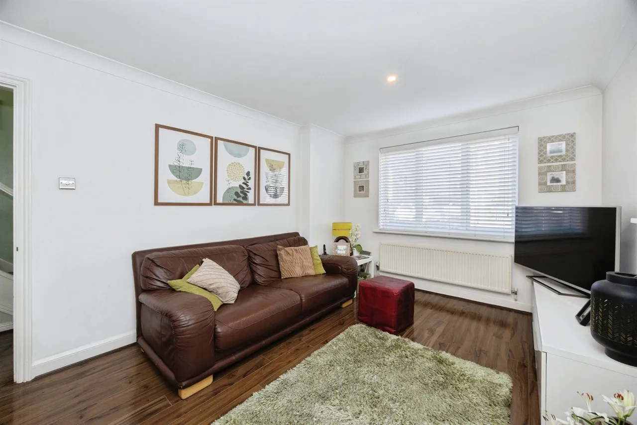 Acorn Close, Kingsnorth, TN23, photo 7