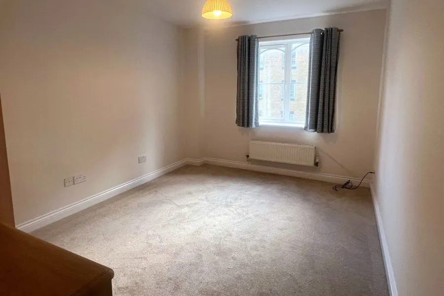 Century Court, Woking, GU21, photo 4