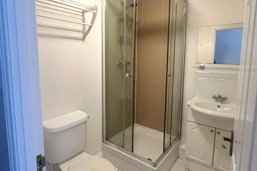 Century Court, Woking, GU21, photo 7