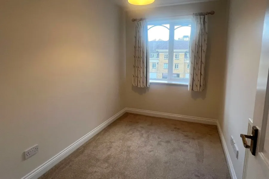 Century Court, Woking, GU21, photo 6