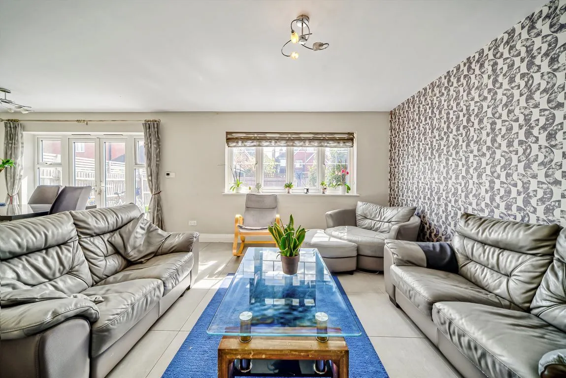 Norwood Road, UB2, photo 3