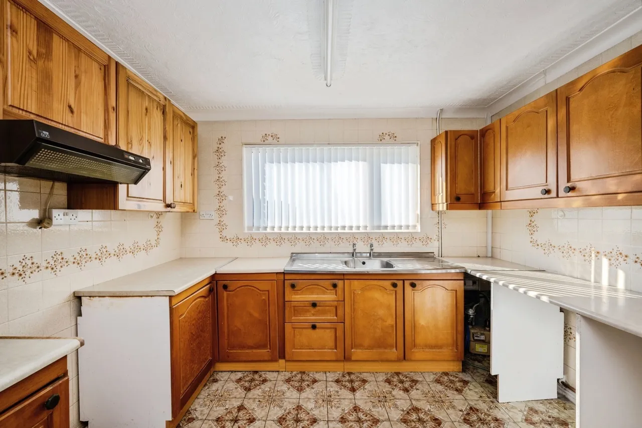 Dylan Road, Killay, SA2, photo 13