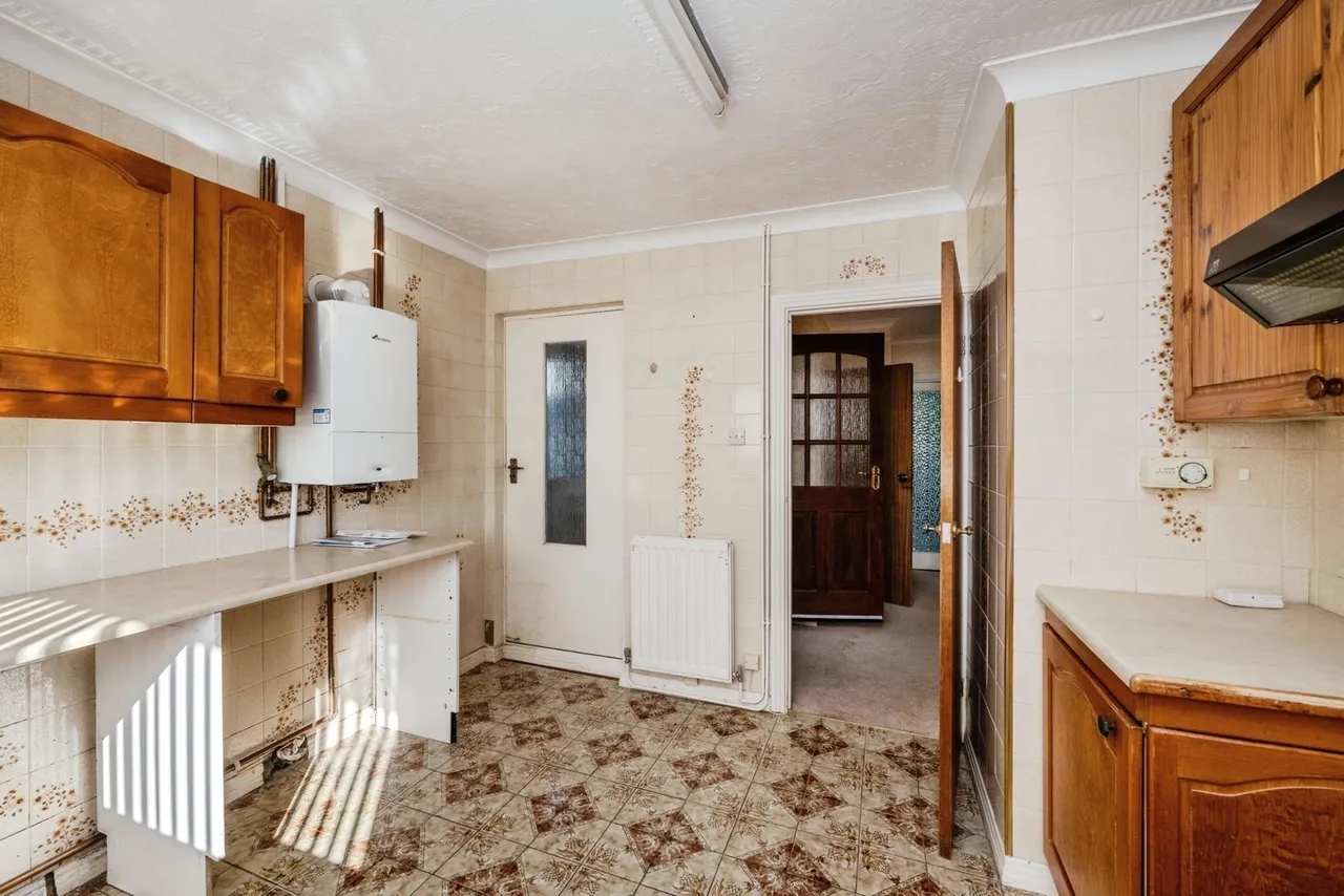 Dylan Road, Killay, SA2, photo 12