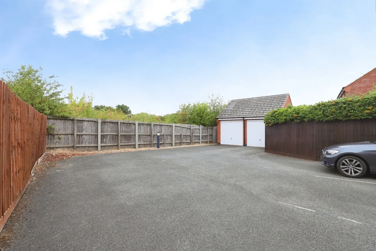 Ross Drive, Stamford, PE9, photo 15