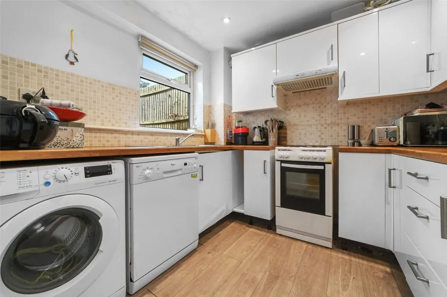 with 3 bedrooms in Newport, Nr Saffron Walden, CB11, photo 14