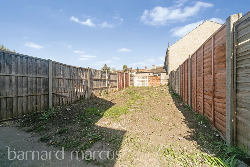 Boston Road, CROYDON, photo 3