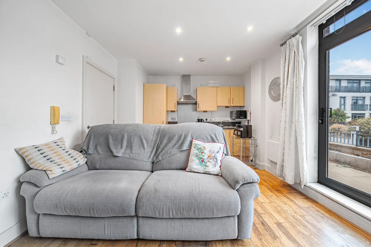 Guildford Street, Chertsey, KT16, photo 16