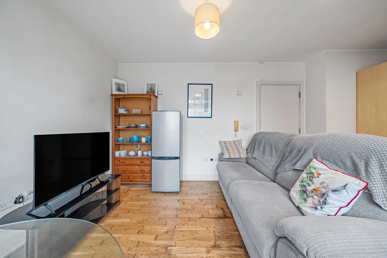 Guildford Street, Chertsey, KT16, photo 15