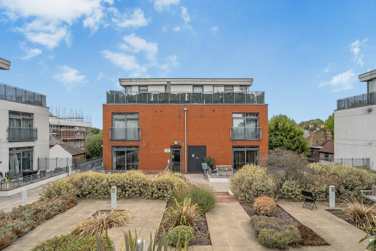 Guildford Street, Chertsey, KT16, photo 21