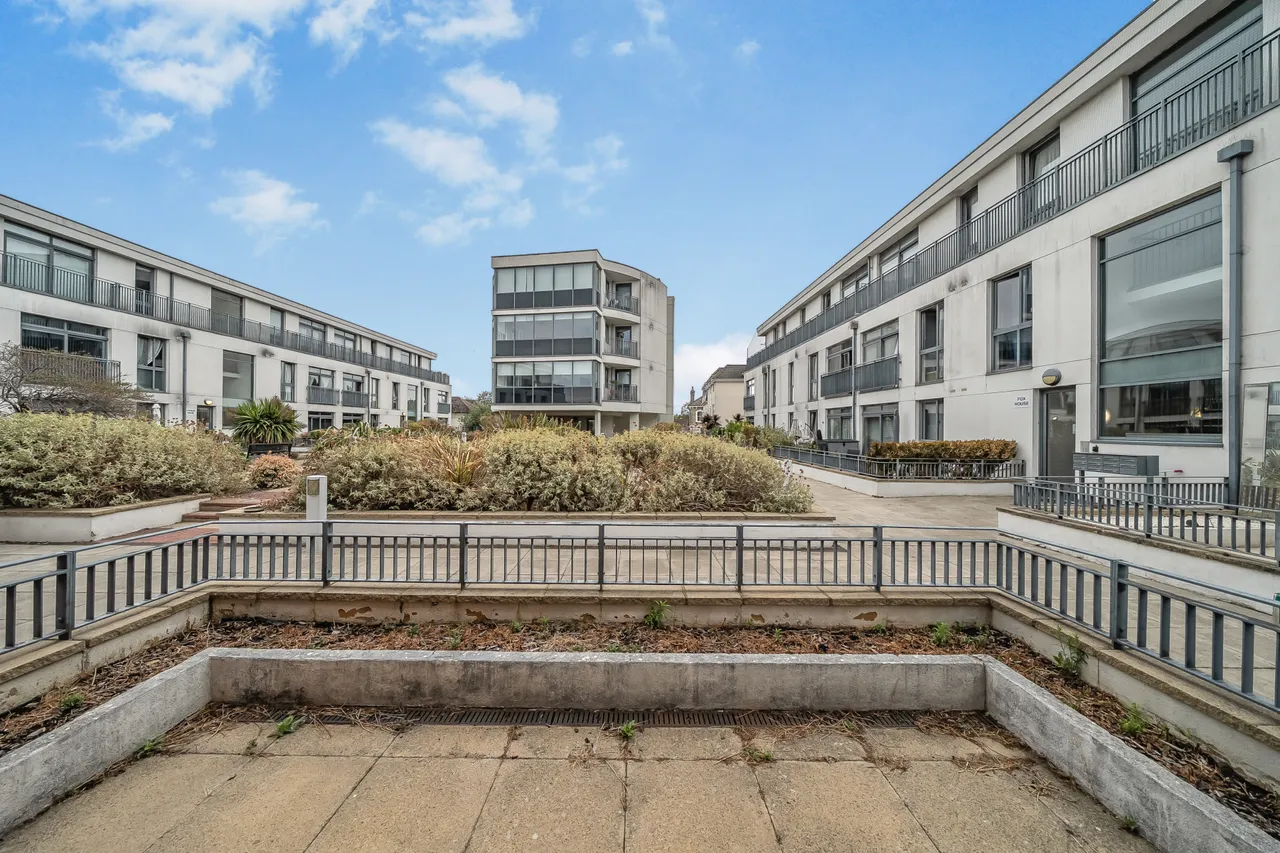 Guildford Street, Chertsey, KT16, photo 17