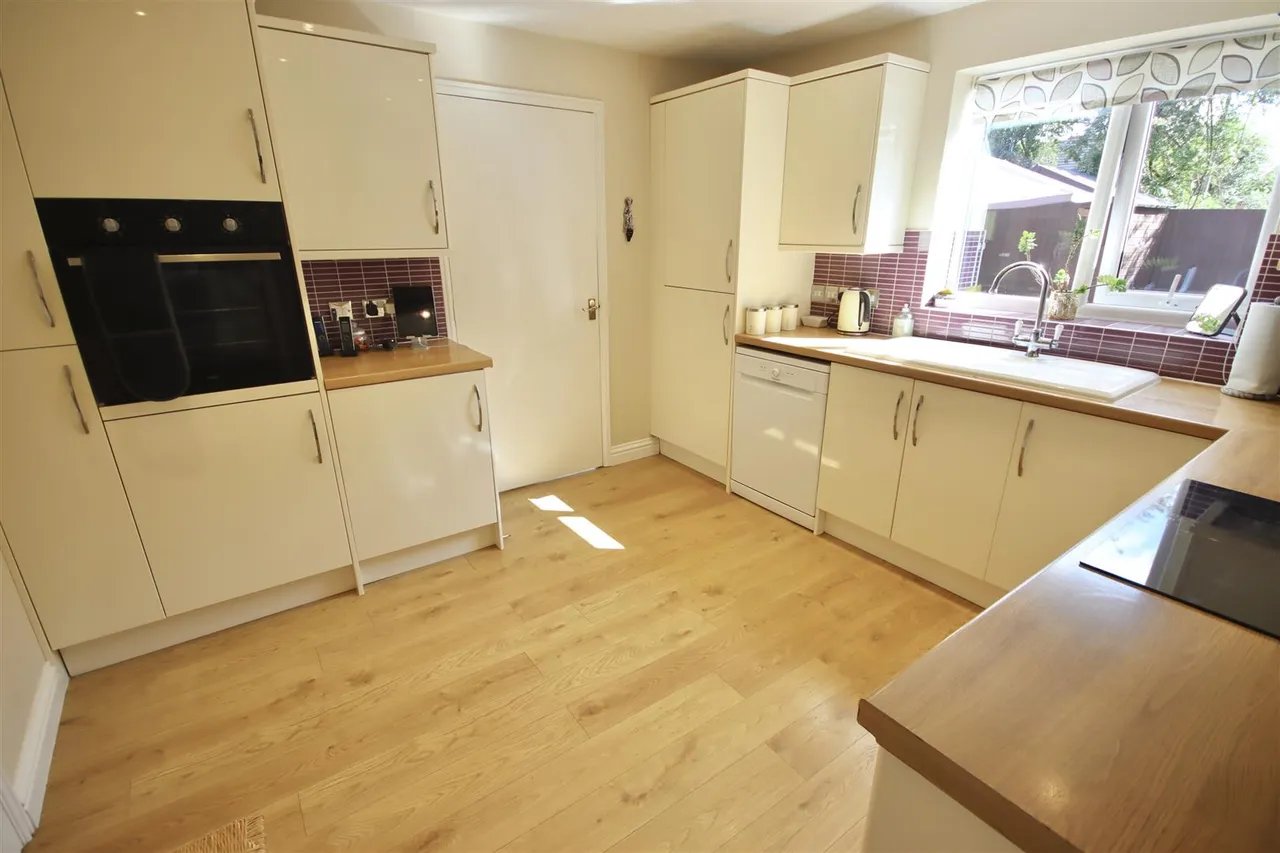 Blackwellhams, Chippenham, photo 3