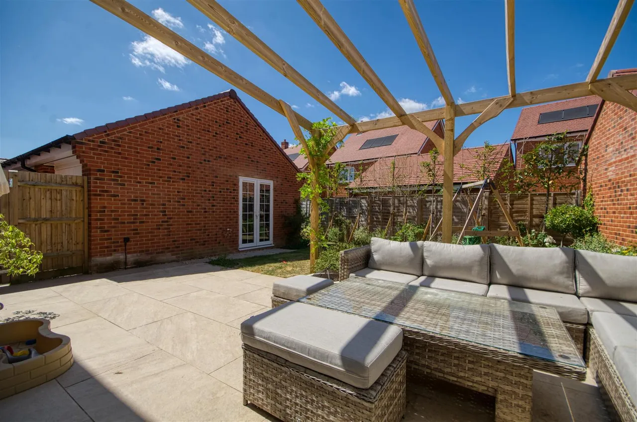 Oakland Road, Boorley Green, Botley, Southampton, SO32 2SX, photo 17