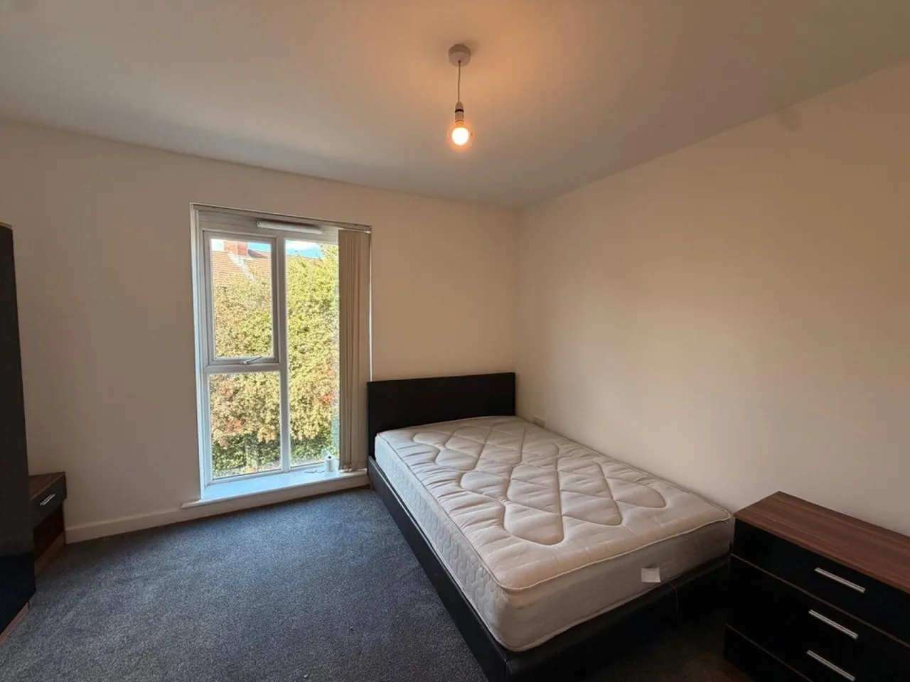 Derwent Street, M5, photo 9