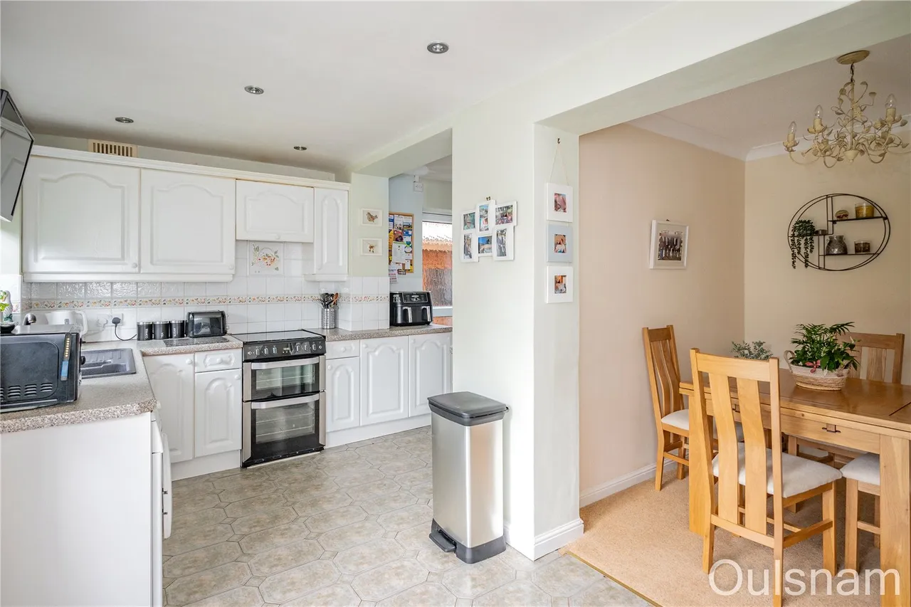 Avon Close, Bromsgrove, Worcestershire, B60 3PE, photo 6