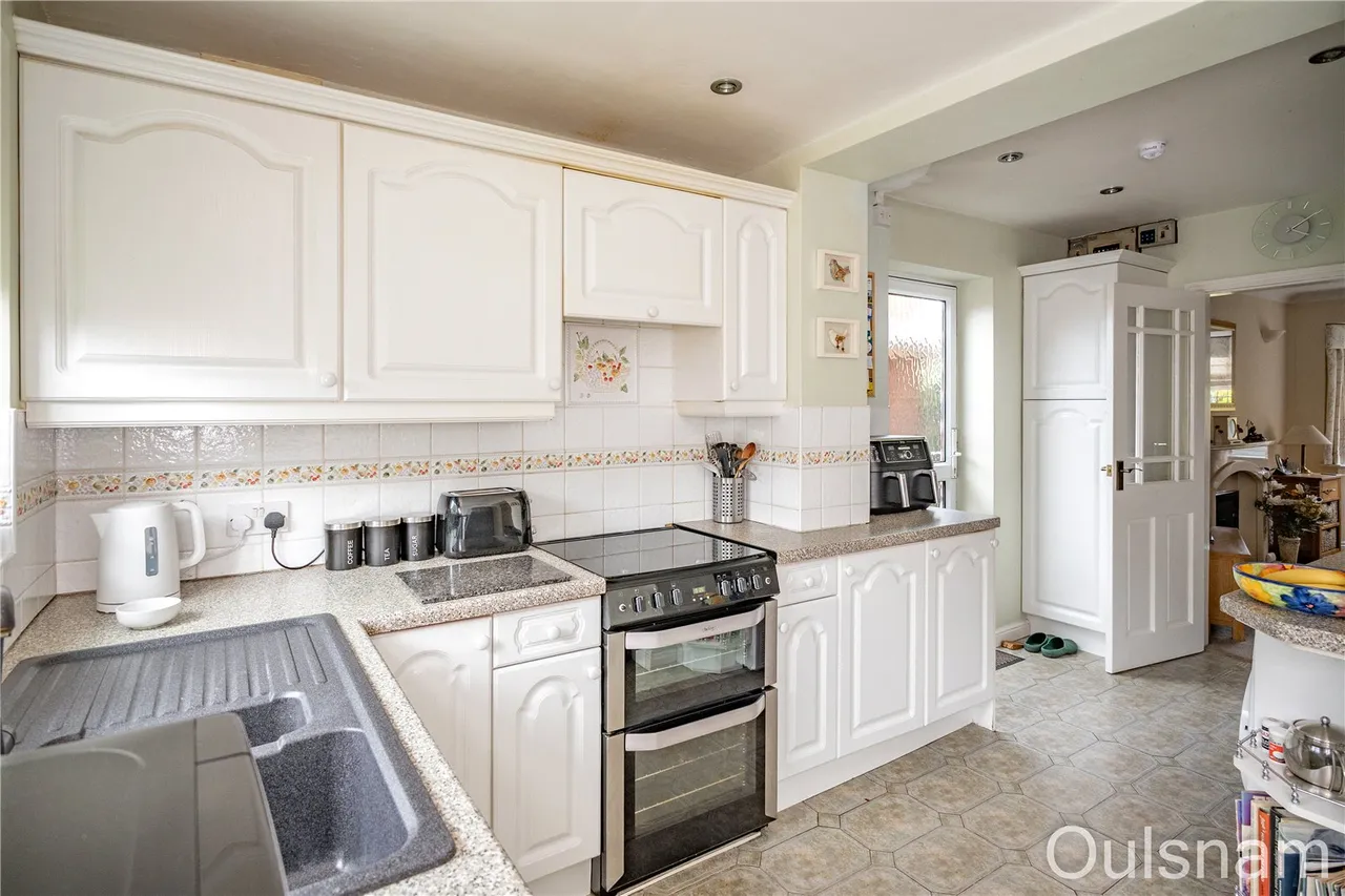 Avon Close, Bromsgrove, Worcestershire, B60 3PE, photo 5
