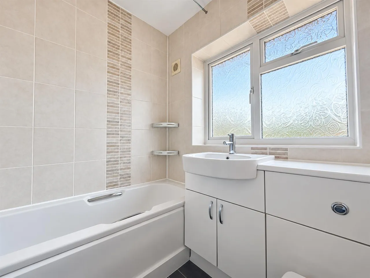 Henfield Road, Eastbourne, BN22, photo 11