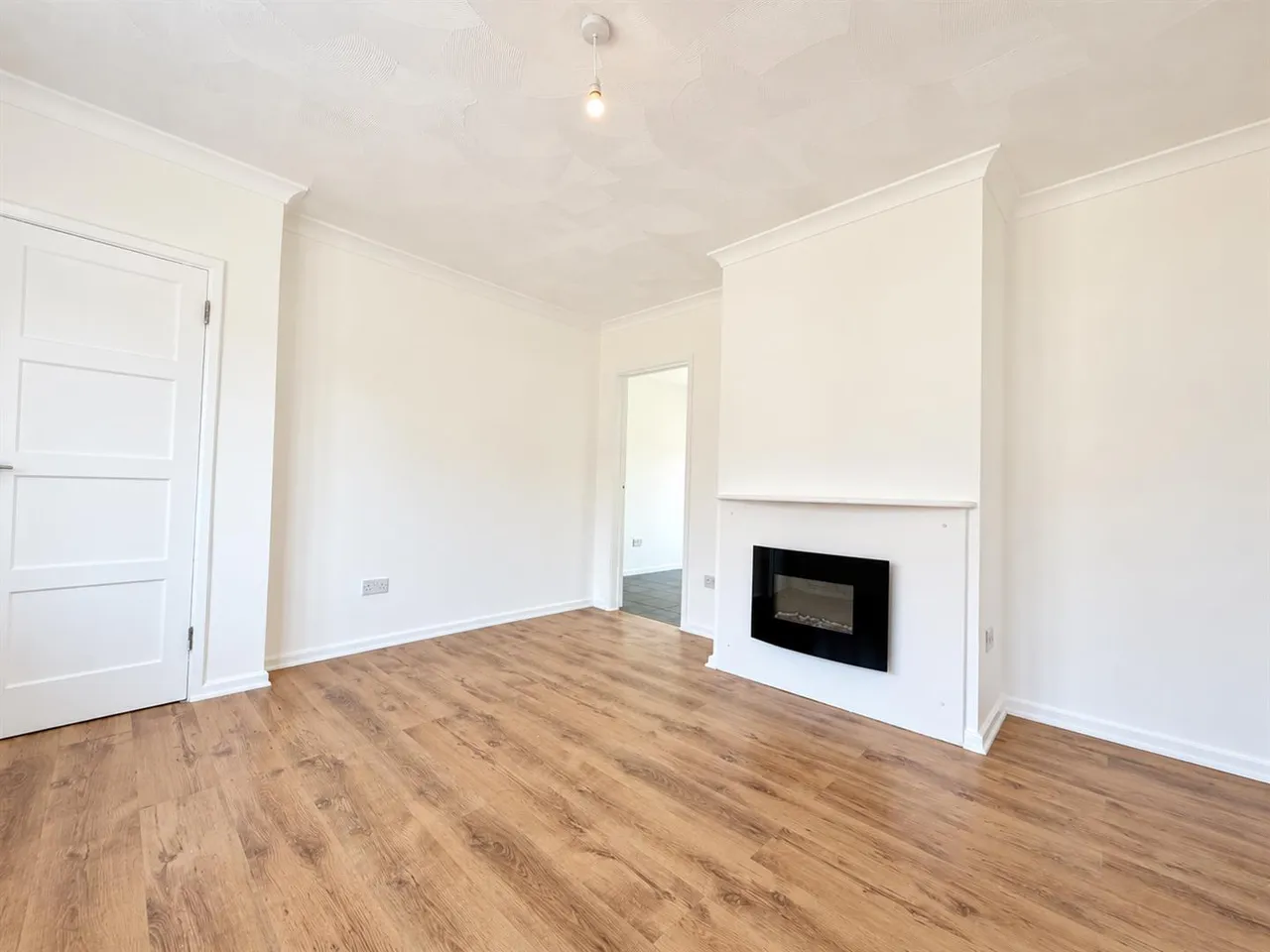 Henfield Road, Eastbourne, BN22, photo 2