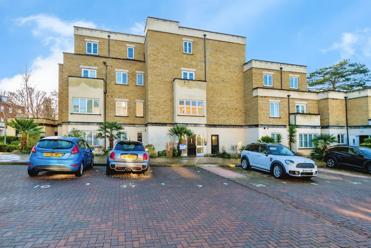 2 bed flat for sale — Providence Park, Southampton