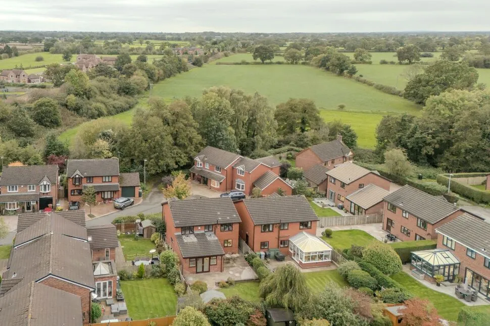Arran Close, Holmes Chapel, CW4, photo 28