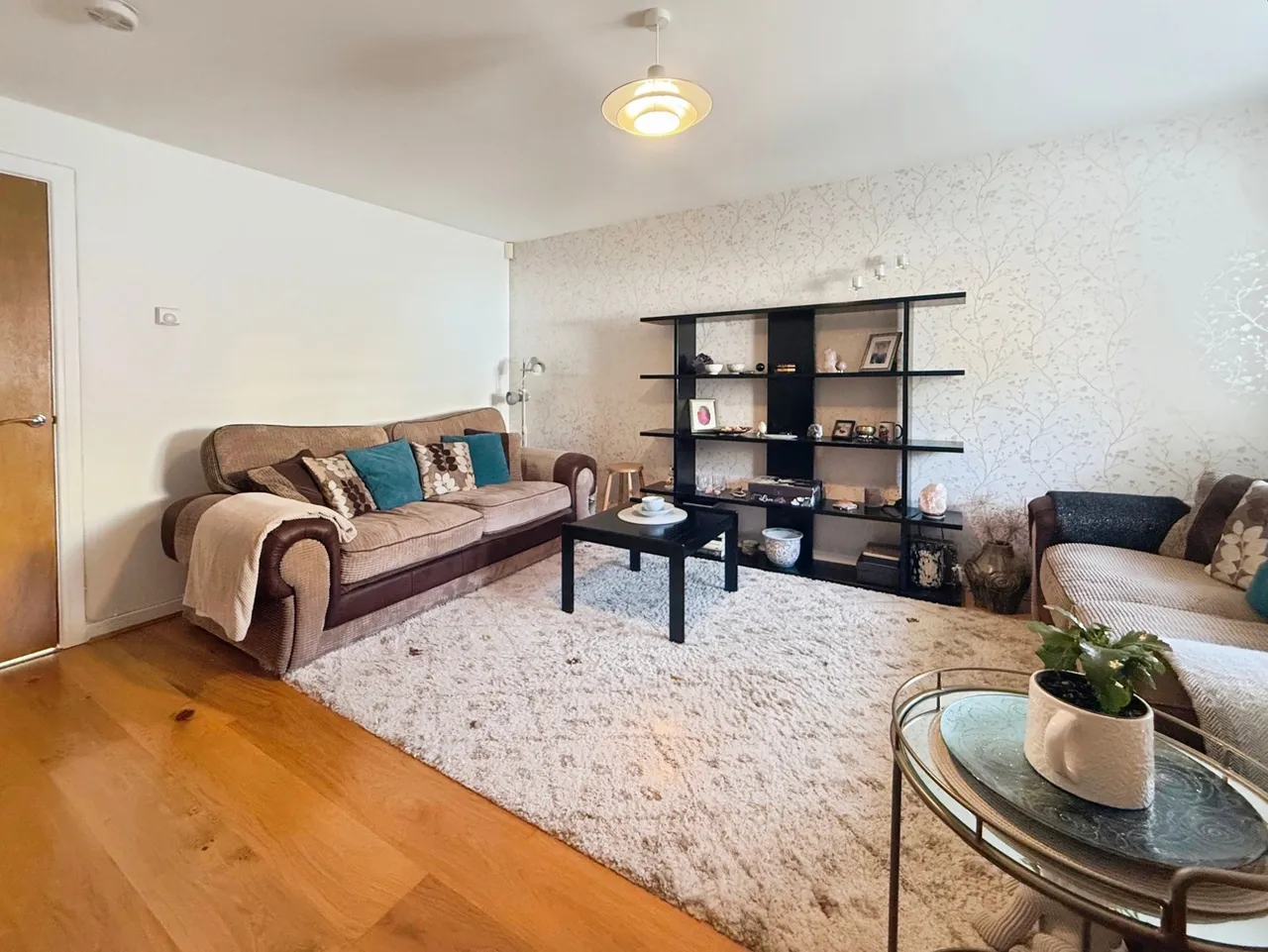 Wiltshire Crescent, Basingstoke, Hampshire, RG22 5FD, photo 3