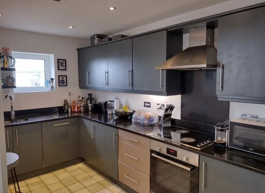 Holland Gardens, Brentford, TW8, photo 3