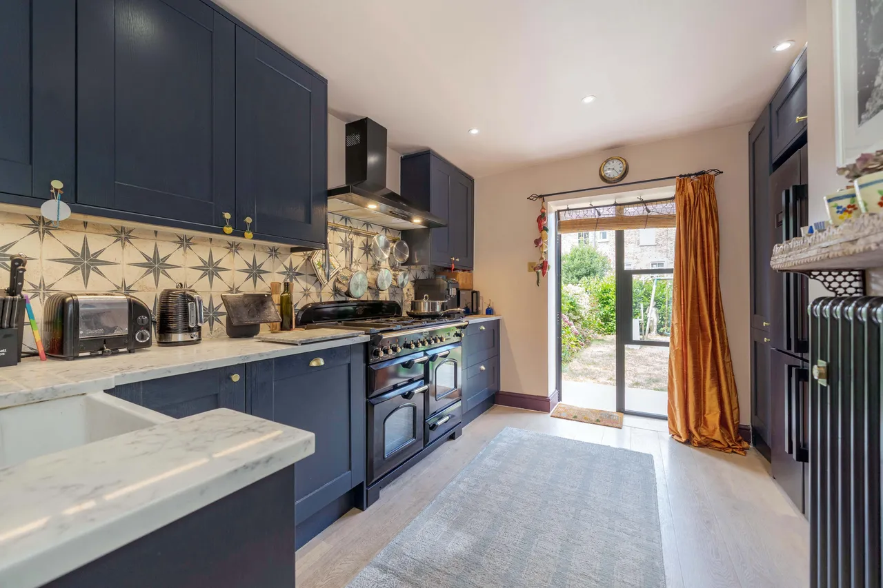 Hilltop Road, London, NW6, photo 4