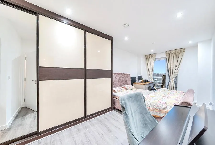 Westmoreland Road, London, NW9, photo 12