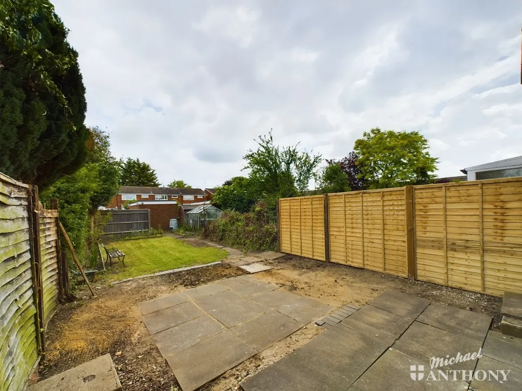 Chaucer Drive, Aylesbury, HP21, photo 8