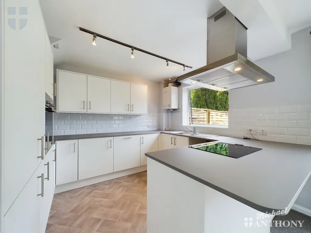 Chaucer Drive, Aylesbury, HP21, photo 2