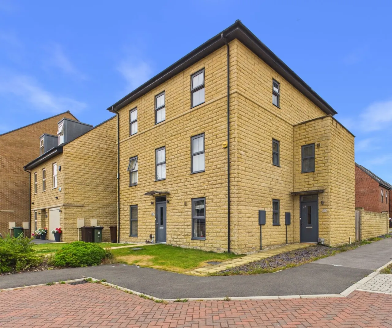 4 bed house for sale, Voysey Avenue, Castleford, WF10