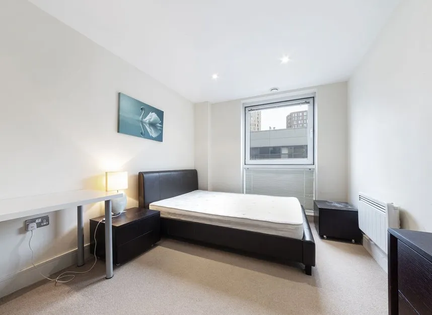 Prestons Road, East India, E14, photo 3