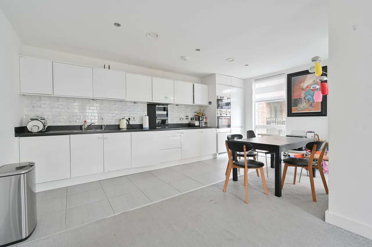 Flat 18, Bellow House, Gayton Road, Harrow, photo 6