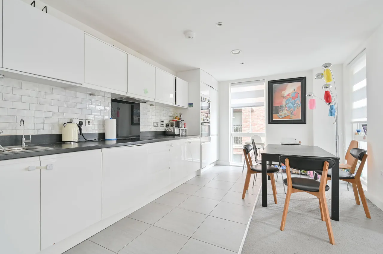 Flat 18, Bellow House, Gayton Road, Harrow, photo 2