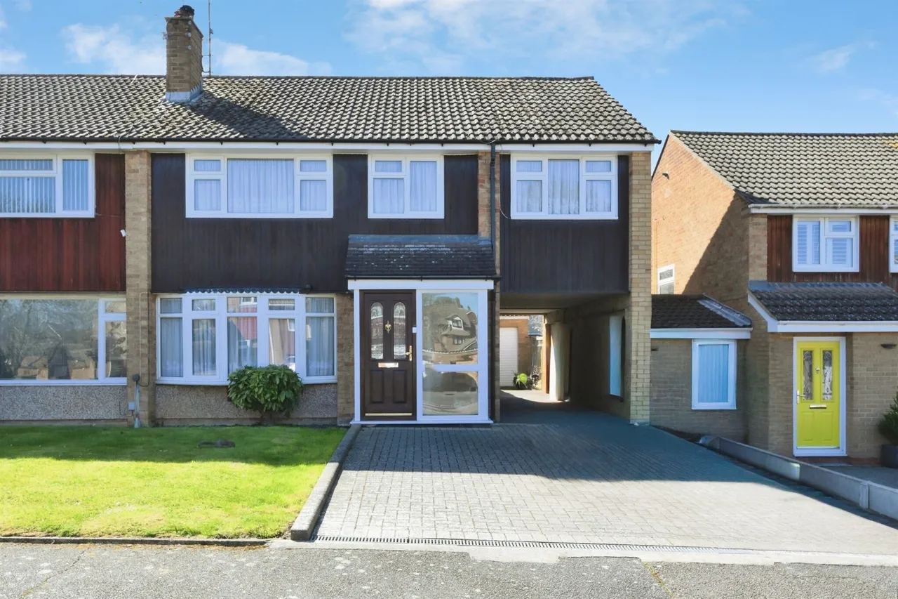 5 bed house for sale, Greygoose Park, Harlow, CM19
