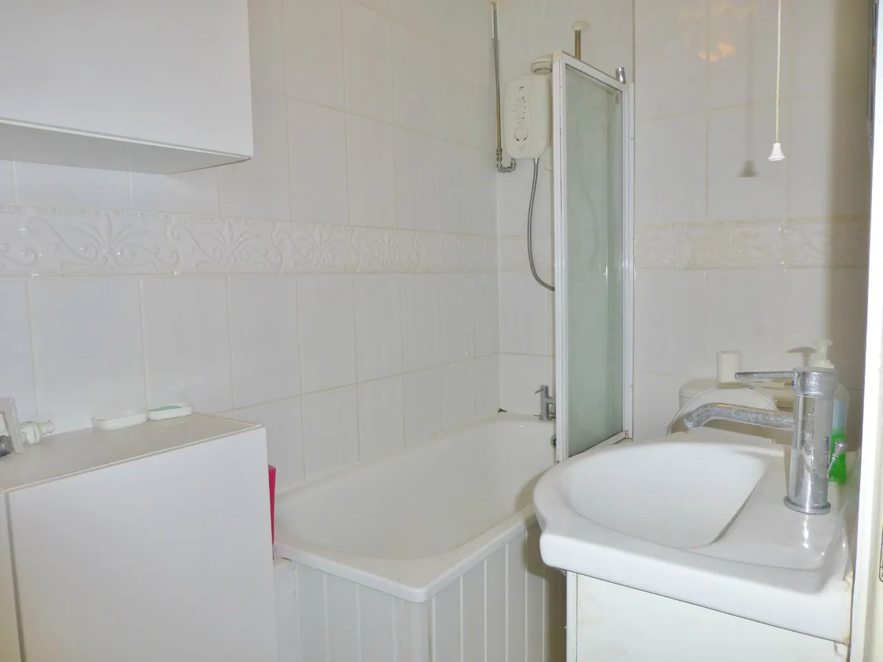 Burket Close, Southall, Greater London, UB2 5NU, photo 5