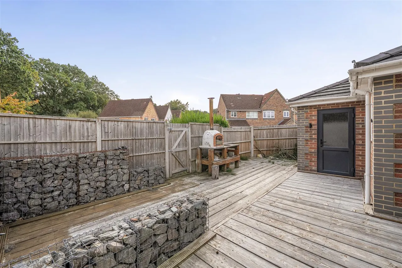 John Bunyan Close, Whiteley, photo 22