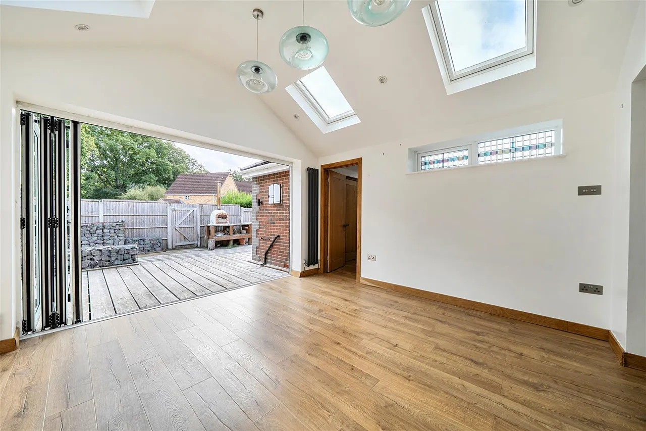 John Bunyan Close, Whiteley, photo 5