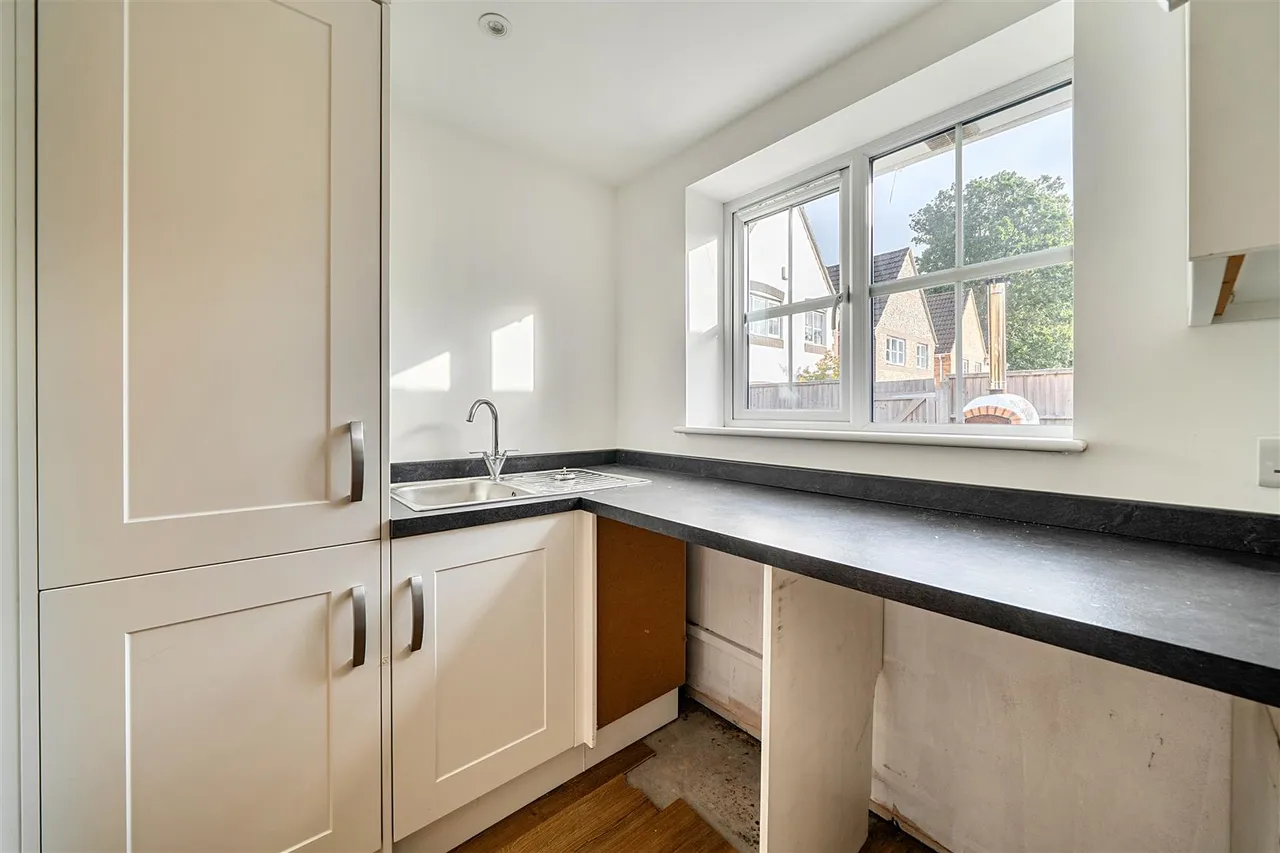 John Bunyan Close, Whiteley, photo 11