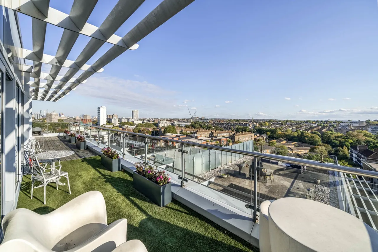 Flotilla House, Battersea Reach, photo 3