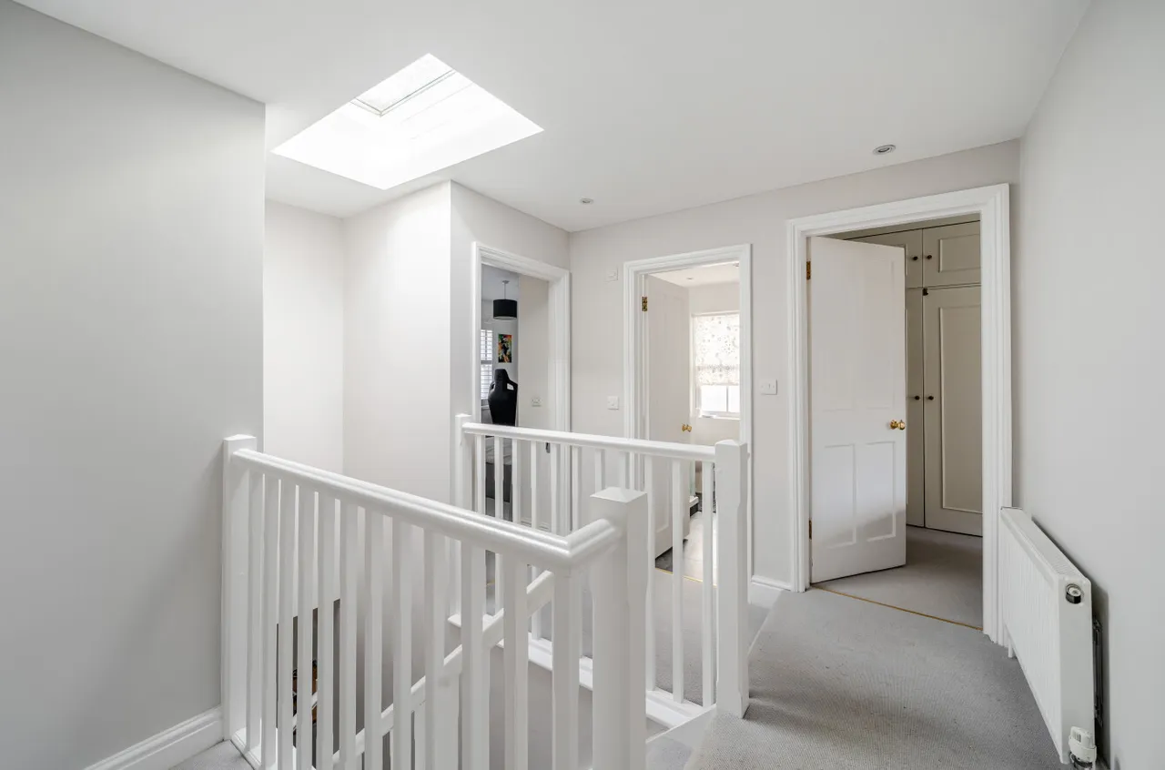 Lickfolds Road, Rowledge, GU10, photo 16