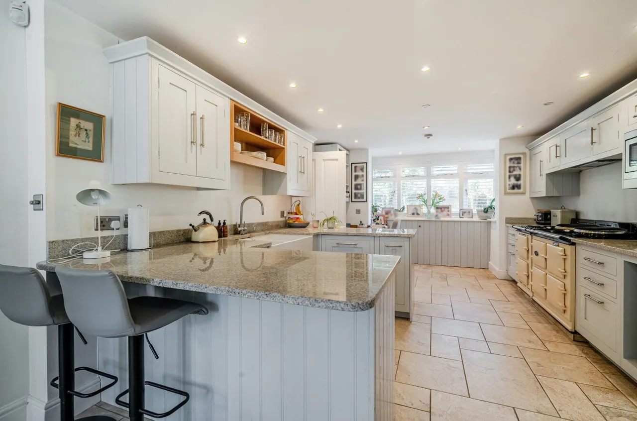 Lickfolds Road, Rowledge, GU10, photo 4