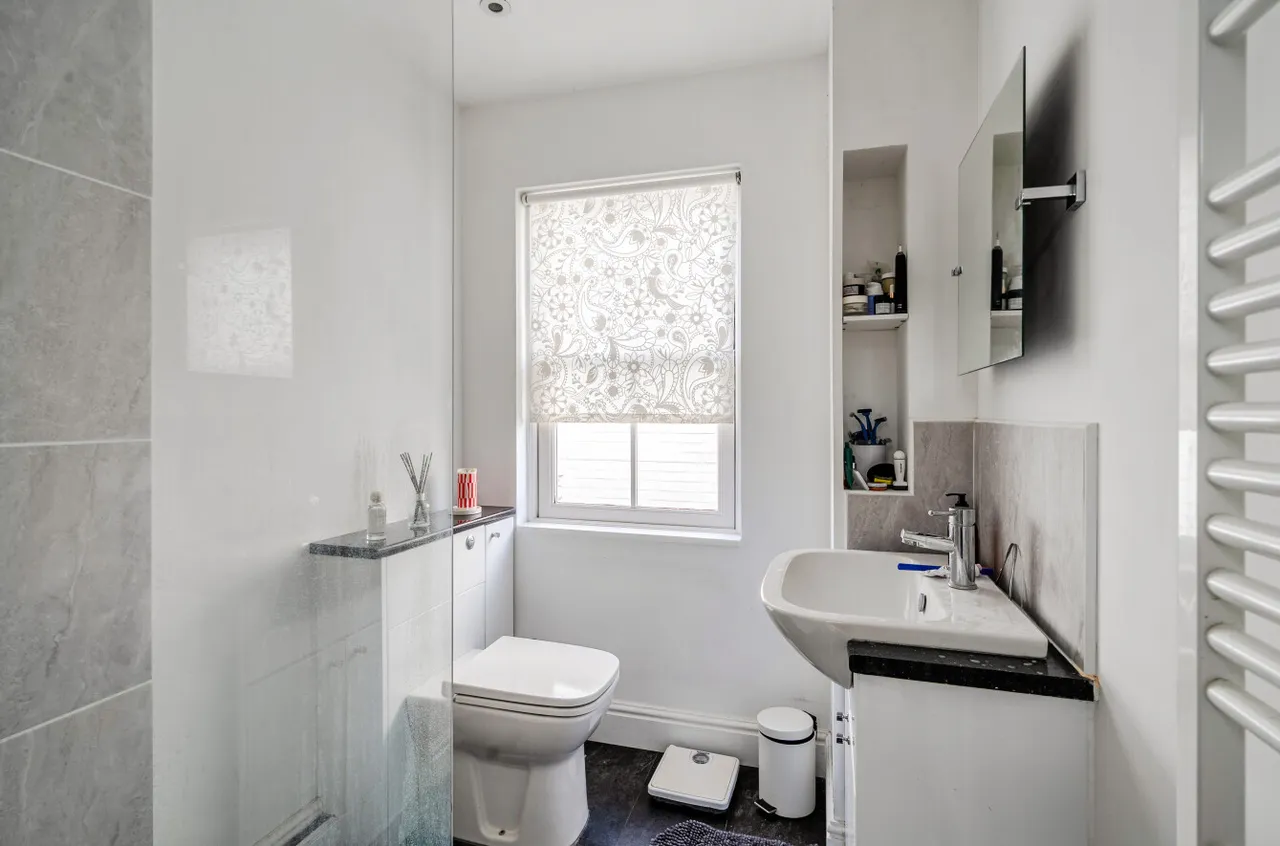 Lickfolds Road, Rowledge, GU10, photo 14