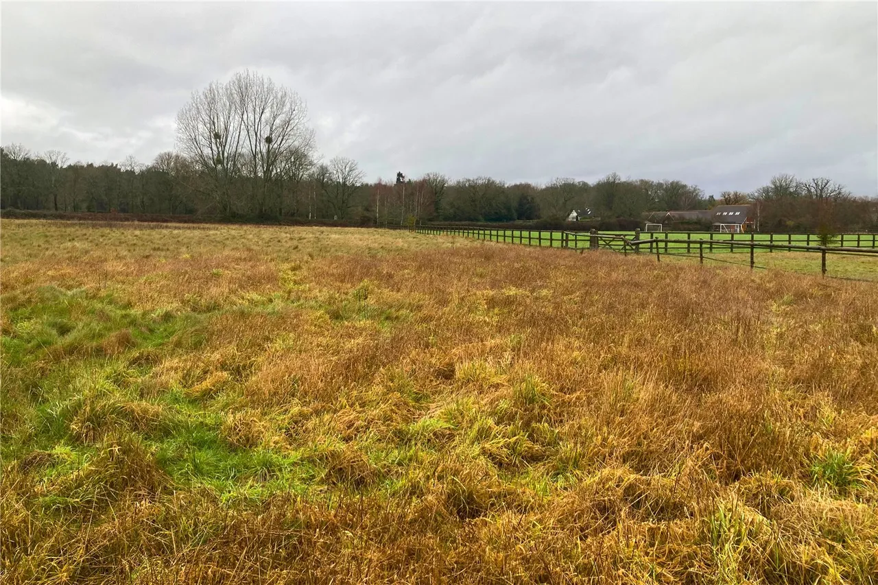 land for sale — Church Lane, Dogmersfield, Hampshire, RG27 8SZ