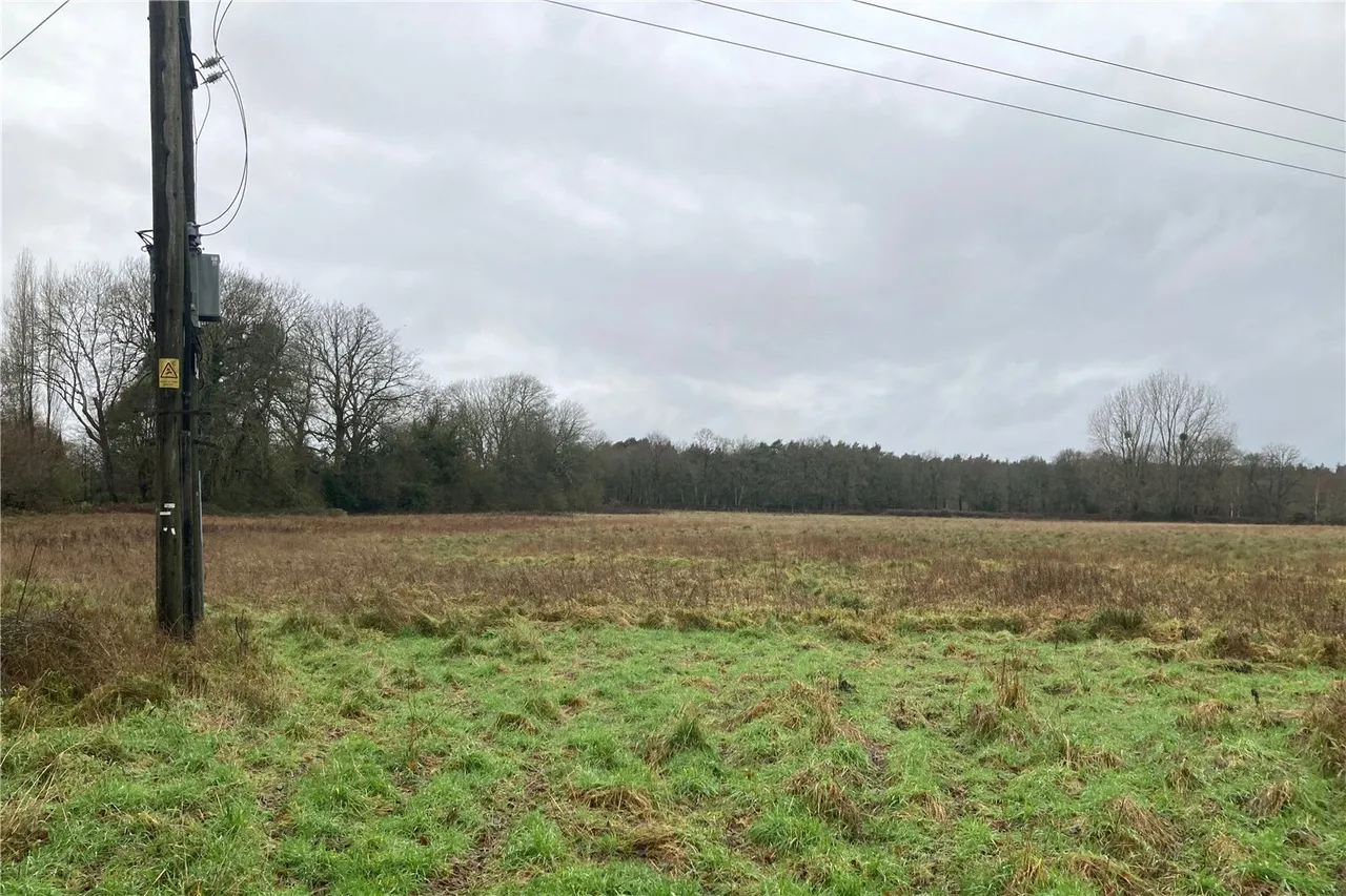 Church Lane, Dogmersfield, Hampshire, RG27 8SZ, photo 4