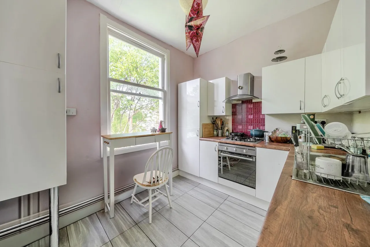Coldharbour Lane, SE5, photo 3