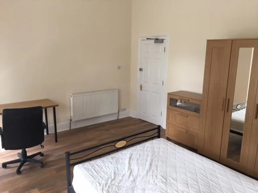 Walsgrave Road, Coventry, photo 6
