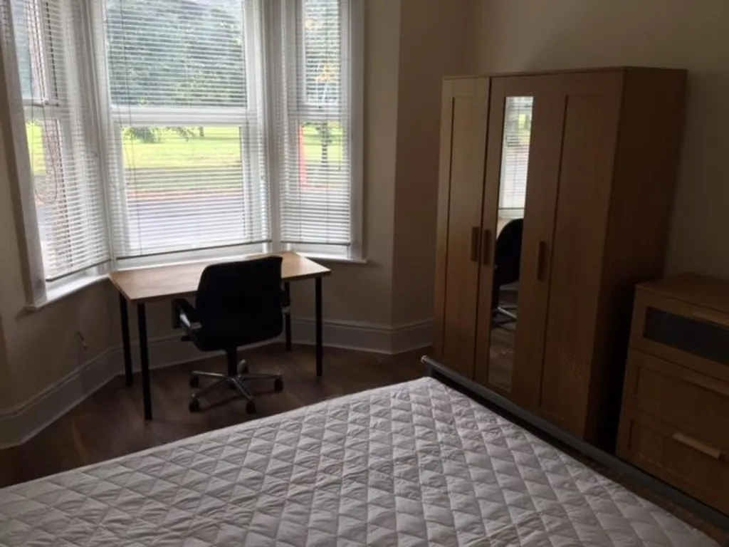 Walsgrave Road, Coventry, photo 7