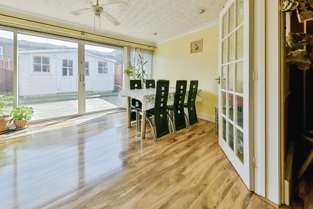 Canterbury Way, STEVENAGE, Hertfordshire, SG1, photo 7